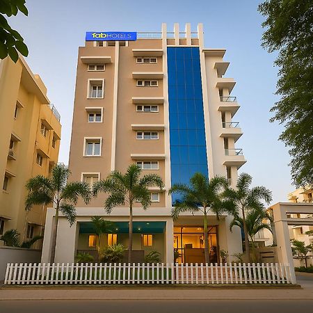 Fabhotel The Botanica - Nr Hyderabad Central University, Kondapur Kondapur  Екстер'єр фото