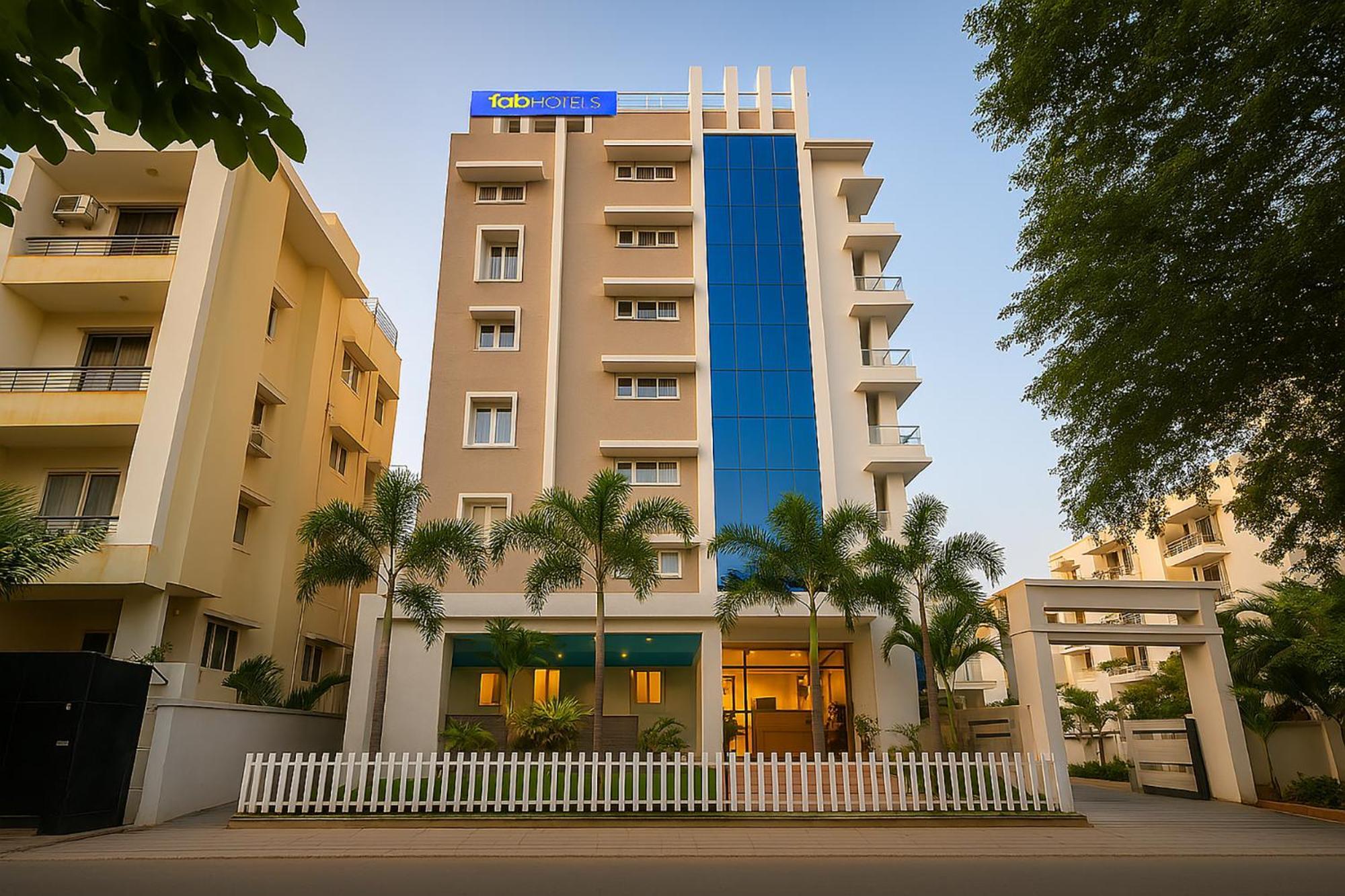 Fabhotel The Botanica - Nr Hyderabad Central University, Kondapur Kondapur  Екстер'єр фото